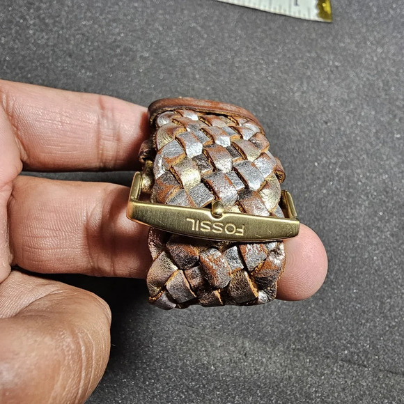 Vintage Fossil Ladies Quartz Watch Gold Tone Date Just Woven Strap Working shows - Picture 9 of 9